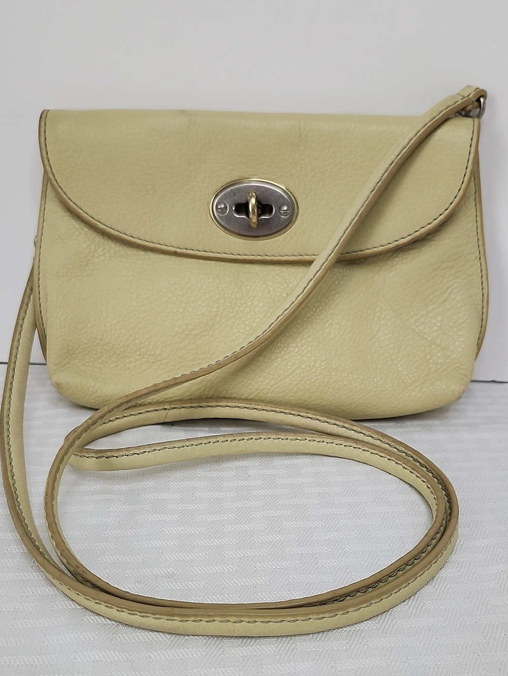 Fossil Leather Turnlock Small Crossbody